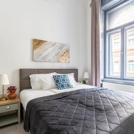 Lh Gallery Apartments Budapest Exterior photo