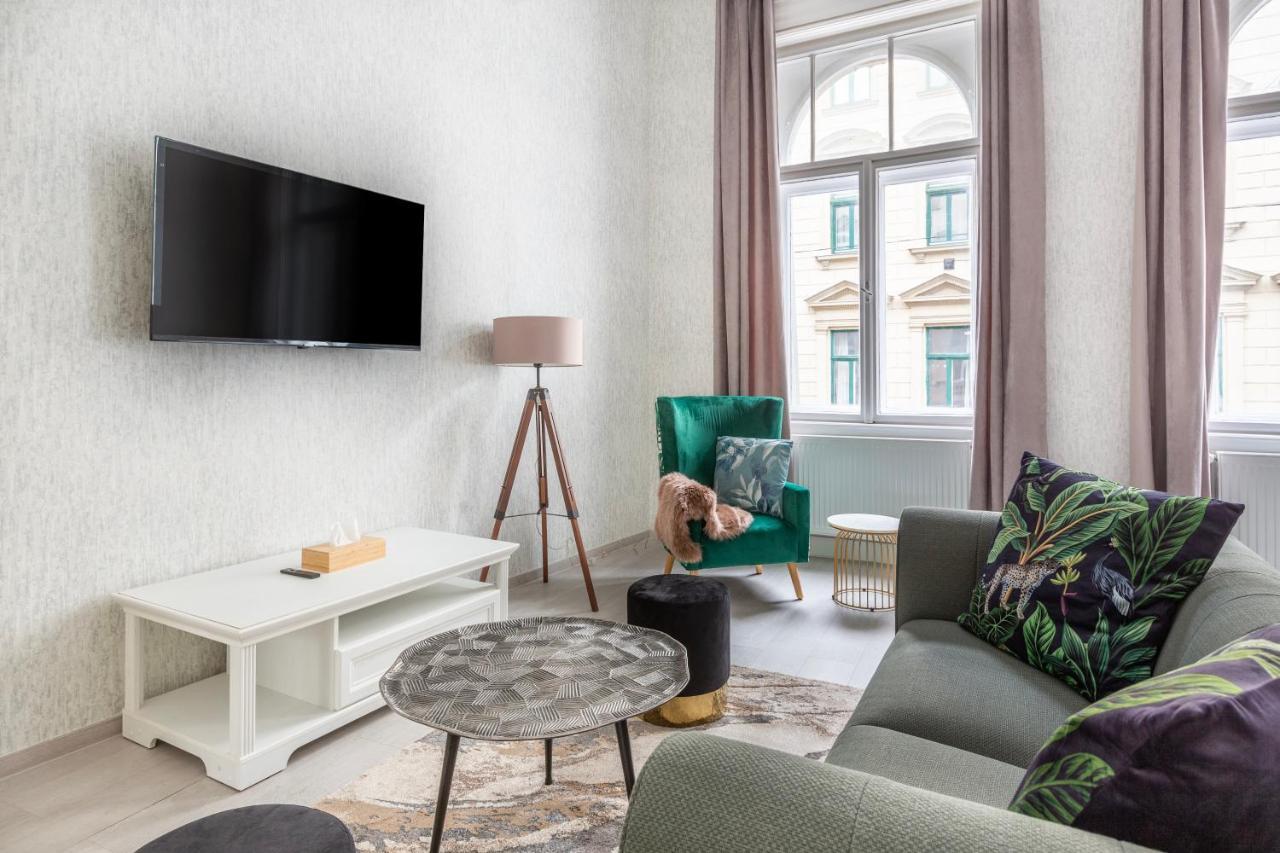 Lh Gallery Apartments Budapest Exterior photo